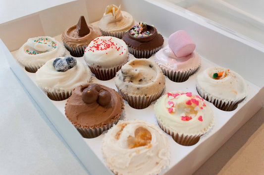 Luxury Gift Box - 12 Cupcakes